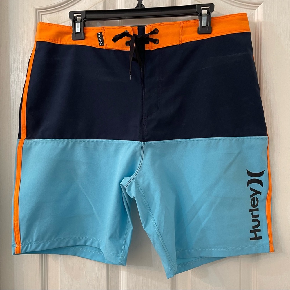 Hurley Board Short - Aqua/Navy/Orange.  Mens: 33.